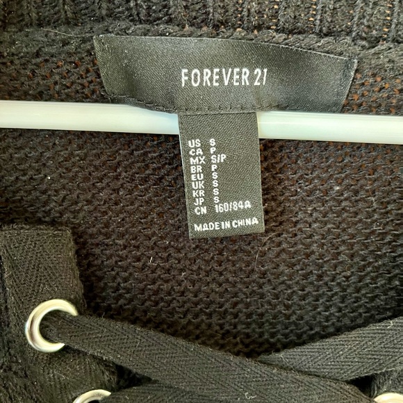 Sweater and crop sweatshirt - Picture 4 of 8